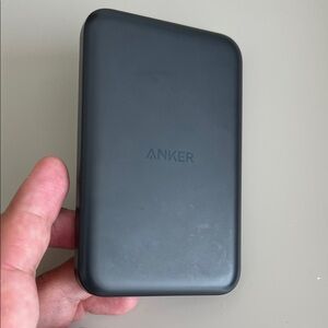 Anker Wireless Power Bank 621, iPhone wireless charger